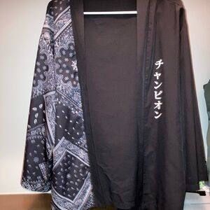 Black and Gray Patterned Kimono